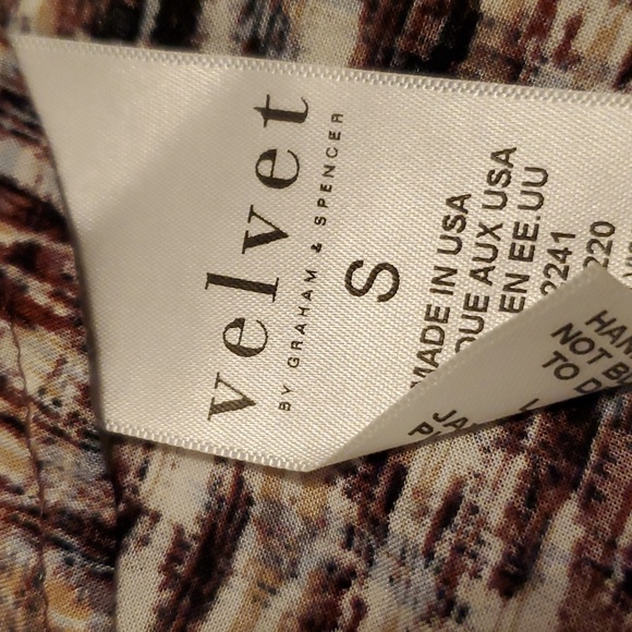 🍒Velvet By Graham&Spencer Viscose Blouse - Picture 7 of 12